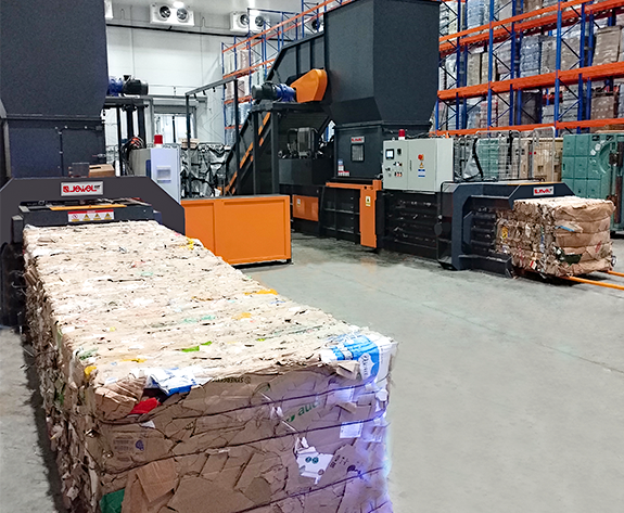 Rusya'nın Öncü Süpermarket Lojistik Merkezinde Atık Paketleme için Otomatik İmha Çözümü